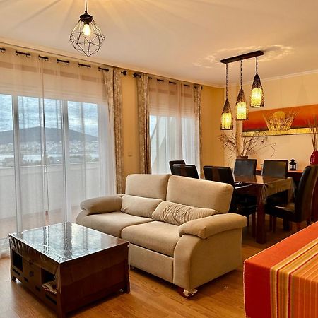 바헤이로스 Atico Con Vistas A La Ria Y A Foz 아파트 외부 사진